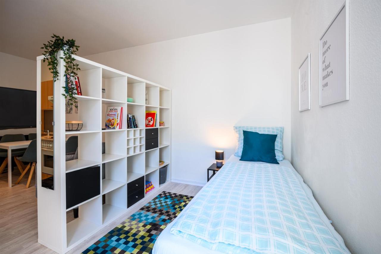 Großzügige Wohnung, TOP-Lage auf dem Werder, max 4 Personen Magdeburg Exterior foto