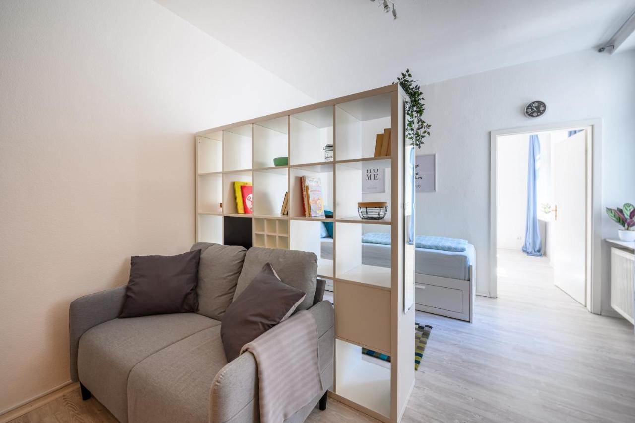 Großzügige Wohnung, TOP-Lage auf dem Werder, max 4 Personen Magdeburg Exterior foto