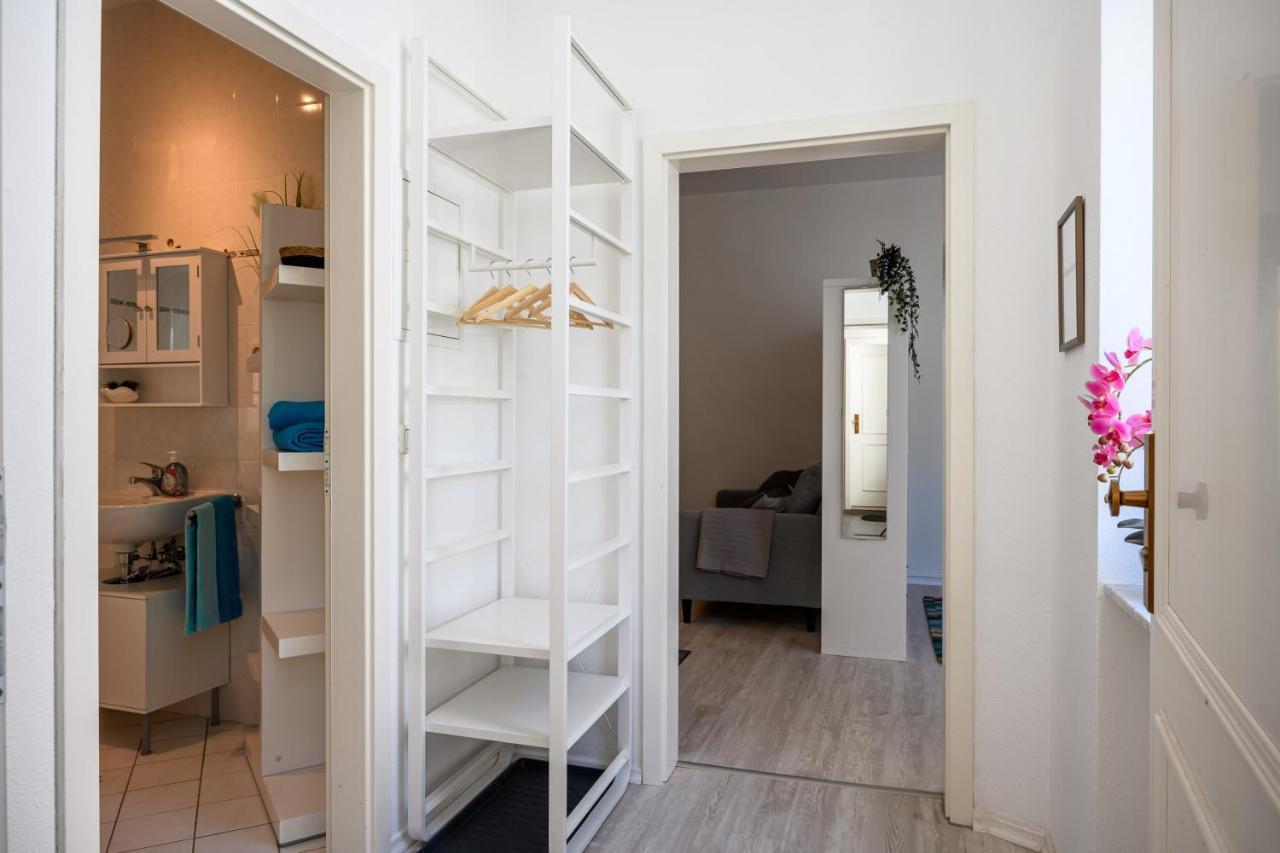 Großzügige Wohnung, TOP-Lage auf dem Werder, max 4 Personen Magdeburg Exterior foto